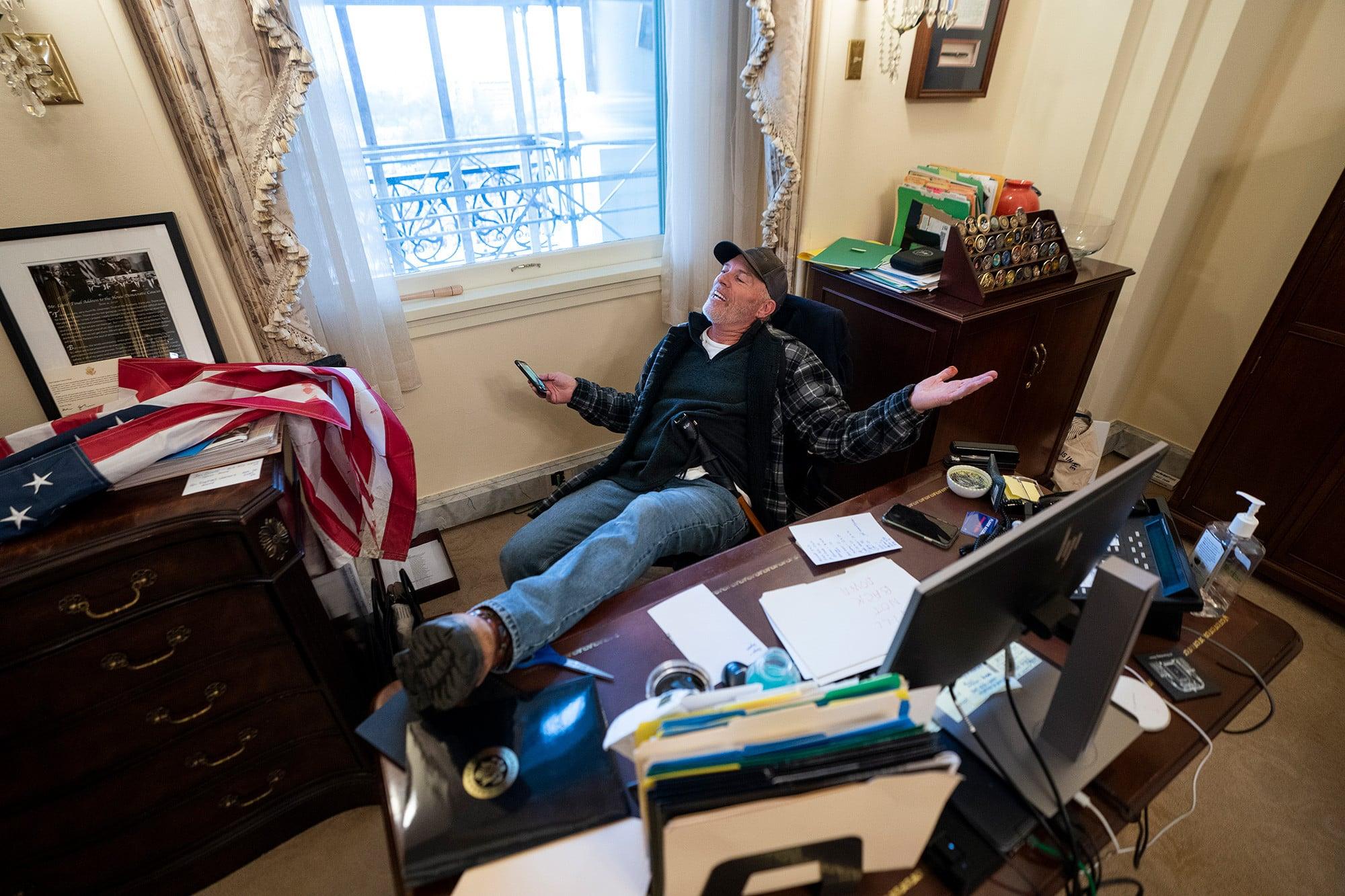 Barnett in Speaker Pelosi’s office.